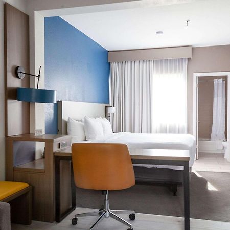 Comfort Suites Baton Rouge South I-10 Inniswold Екстериор снимка