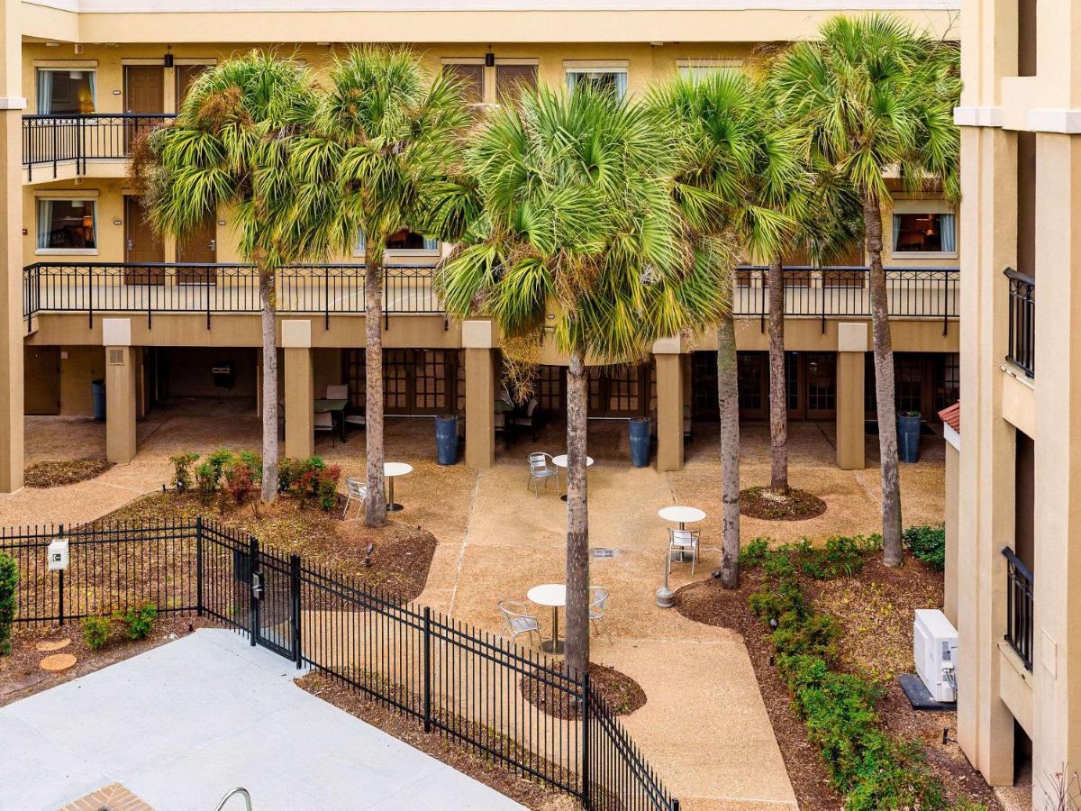 Comfort Suites Baton Rouge South I-10 Inniswold Екстериор снимка