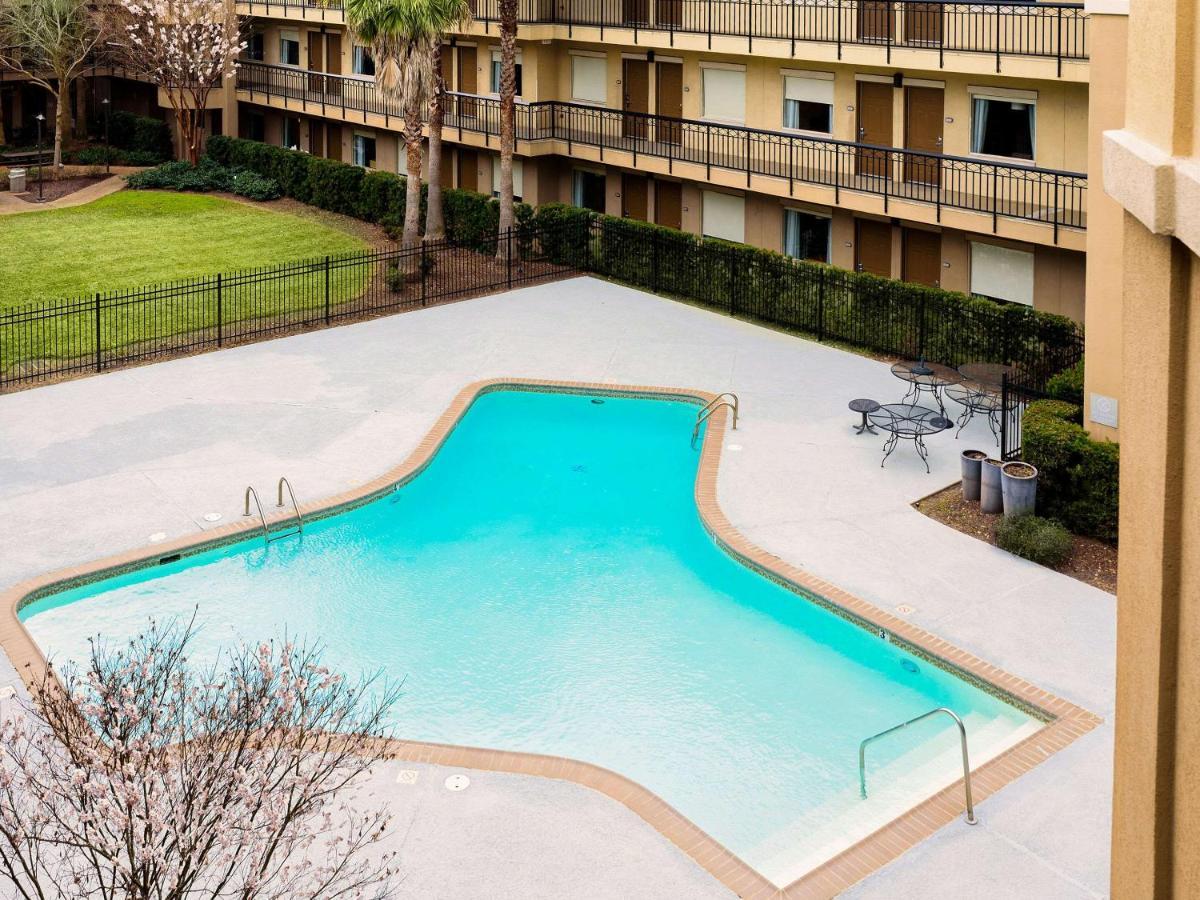 Comfort Suites Baton Rouge South I-10 Inniswold Екстериор снимка
