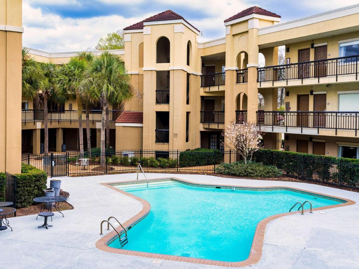 Comfort Suites Baton Rouge South I-10 Inniswold Екстериор снимка
