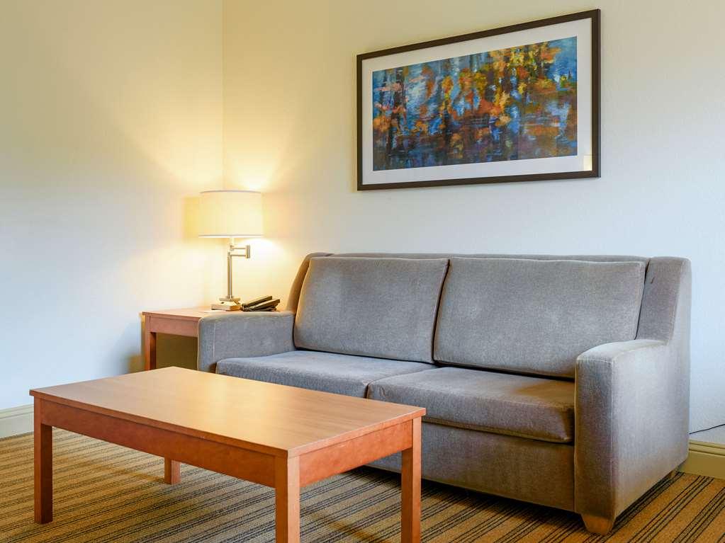 Comfort Suites Baton Rouge South I-10 Inniswold Стая снимка